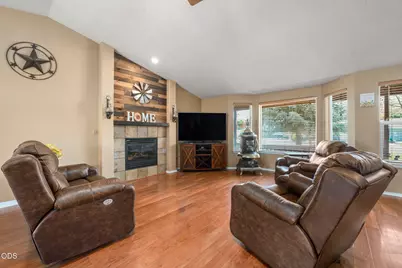 841 NW Negus Place, Redmond, OR 97756 - Photo 8