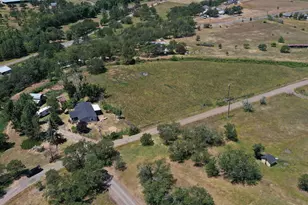1245 Davanna Dr, Eagle Point, OR 97524 - Photo 6