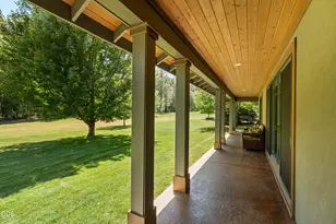 693 Horizon Hills Rd, Williams, OR 97544 - Photo 42