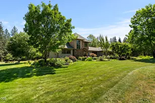 693 Horizon Hills Rd, Williams, OR 97544 - Photo 46