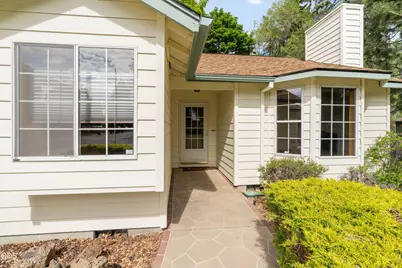 2400 NE Jones Road, Bend, OR 97701 - Photo 8