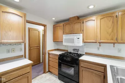 2400 NE Jones Road, Bend, OR 97701 - Photo 14