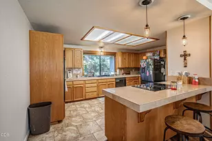 5247 Dobrot Way, Central Point, OR 97502 - Photo 8