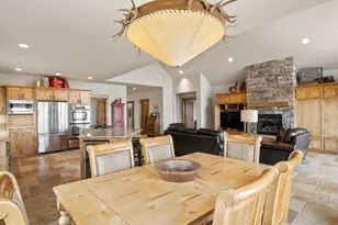 360 Vista Rim Dr, Redmond, OR 97756 - Photo 62