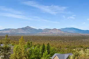 360 Vista Rim Dr, Redmond, OR 97756 - Photo 12