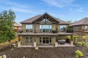 360 Vista Rim Dr, Redmond, OR 97756 - Photo 8