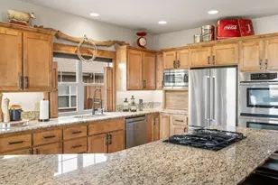 360 Vista Rim Dr, Redmond, OR 97756 - Photo 58