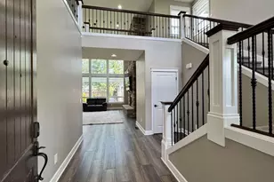 61152 SE Sydney Harbor Dr, Bend, OR 97702 - Photo 6