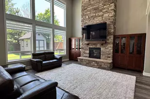 61152 SE Sydney Harbor Dr, Bend, OR 97702 - Photo 8