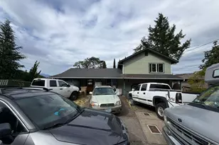 1740 NE Beverly Dr, Grants Pass, OR 97526 - Photo 1