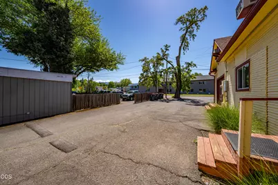 143 S Main Street, Phoenix, OR 97535 - Photo 78