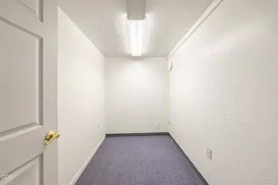 143 S Main Street, Phoenix, OR 97535 - Photo 52