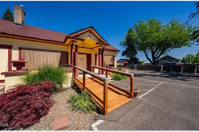 143 S Main Street, Phoenix, OR 97535 - Photo 64