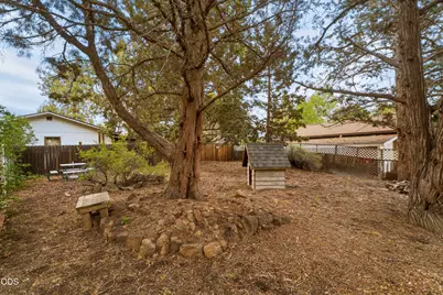 61568 Newberry Drive, Bend, OR 97702 - Photo 22