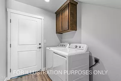 4706 Gebhard Road, Central Point, OR 97502 - Photo 12