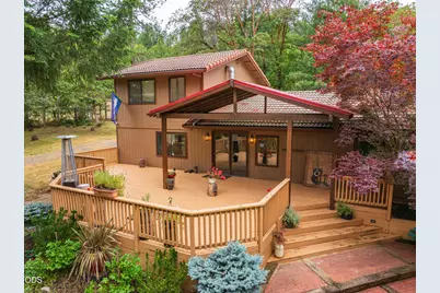 5003 Rogue River, Eagle Point, OR 97524 - Photo 32