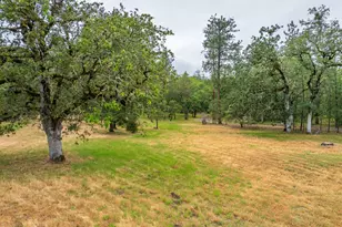 5003 Rogue River, Eagle Point, OR 97524 - Photo 44
