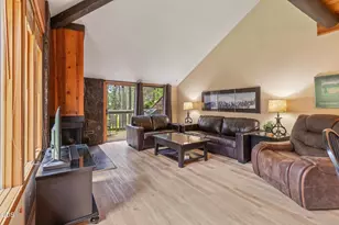 57241 Mashie Ln, Sunriver, OR 97707 - Photo 6