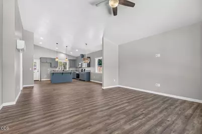 126 Lorraine Avenue, Eagle Point, OR 97524 - Photo 6