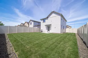 2684 NW Sterling Dr, Redmond, OR 97756 - Photo 4