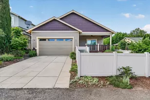345 Fair Oaks Ave, Ashland, OR 97520 - Photo 2