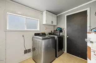 33228 Malheur St, Sprague River, OR 97639 - Photo 40