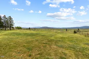 33228 Malheur St, Sprague River, OR 97639 - Photo 4