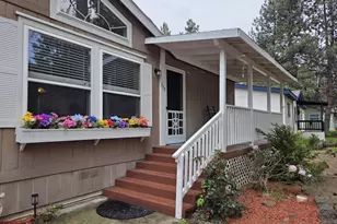 19950 Driftwood Ln, Bend, OR 97702 - Photo 2