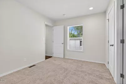 1235 N Mountain Avenue #UNIT 9, Ashland, OR 97520 - Photo 12