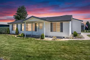 811 NE Paiute Ct, Redmond, OR 97756 - Photo 16