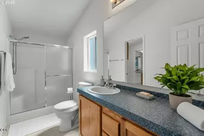 811 NE Paiute Court, Redmond, OR 97756 - Photo 8