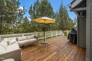 22055 White Peaks Dr, Bend, OR 97702 - Photo 14