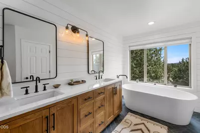 22055 White Peaks Drive, Bend, OR 97702 - Photo 40