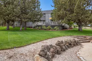 22055 White Peaks Dr, Bend, OR 97702 - Photo 10