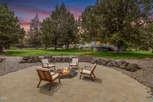 22055 White Peaks Dr, Bend, OR 97702 - Photo 12