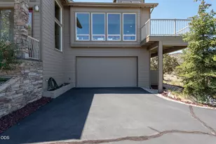 2269 Hawk Owl Ct, Redmond, OR 97756 - Photo 2