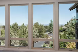 2269 Hawk Owl Ct, Redmond, OR 97756 - Photo 16