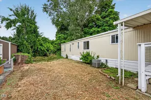 306 Sandlewood Dr, Grants Pass, OR 97526 - Photo 4