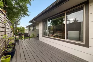 1531 NW 10th St, Bend, OR 97703 - Photo 4