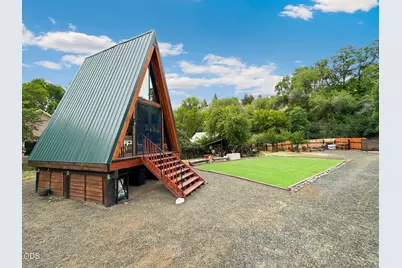 209 Washington Street, Canyon City, OR 97820 - Photo 1