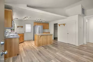 20535 Sunderland Way, Bend, OR 97701 - Photo 8