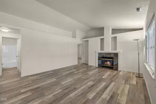 20535 Sunderland Way, Bend, OR 97701 - Photo 16