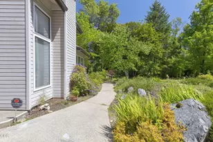 235 Glenoak Ln, Grants Pass, OR 97526 - Photo 50