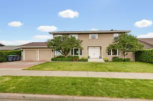 2489 Nieto Way, Medford, OR 97504 - Photo 4