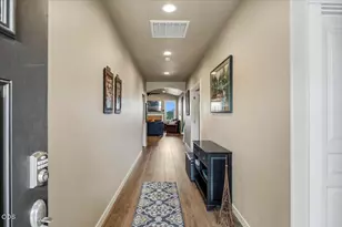 4433 SW Majestic Ave, Redmond, OR 97756 - Photo 2