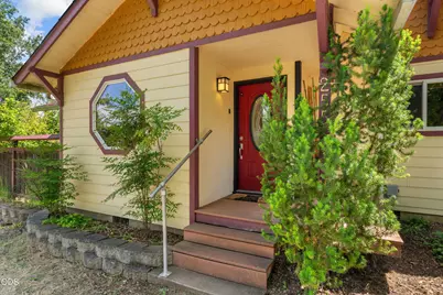 255 Carmen Road, Talent, OR 97540 - Photo 2