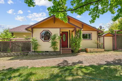 255 Carmen Road, Talent, OR 97540 - Photo 1