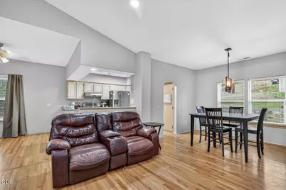 394 Pinetop Terrace, Shady Cove, OR 97539 - Photo 14