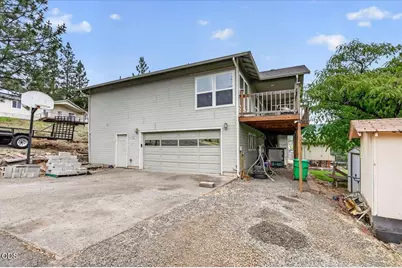 394 Pinetop Terrace, Shady Cove, OR 97539 - Photo 36