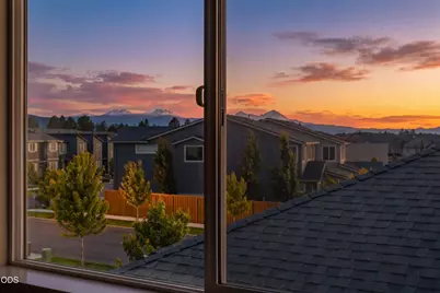 3757 NE Petrosa Avenue, Bend, OR 97701 - Photo 2